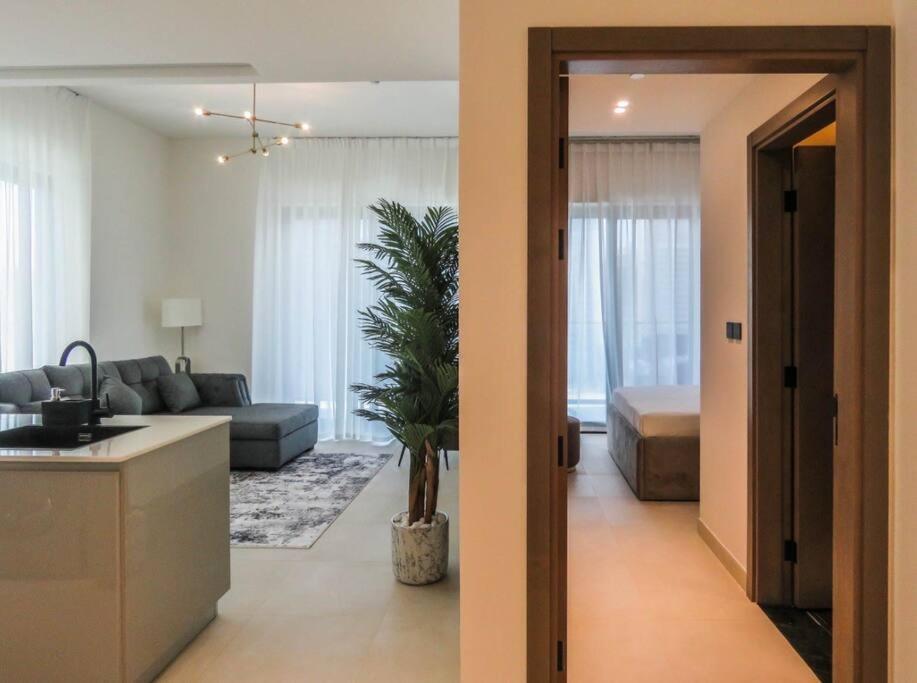 Stylish 2 Bedroom In Binghatti, Business Bay 두바이 외부 사진
