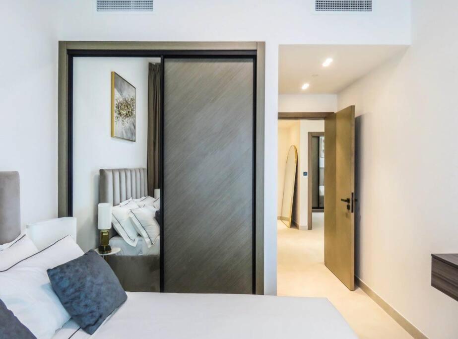 Stylish 2 Bedroom In Binghatti, Business Bay 두바이 외부 사진